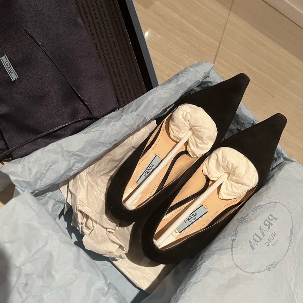 Prada Black Heels Elegant Design